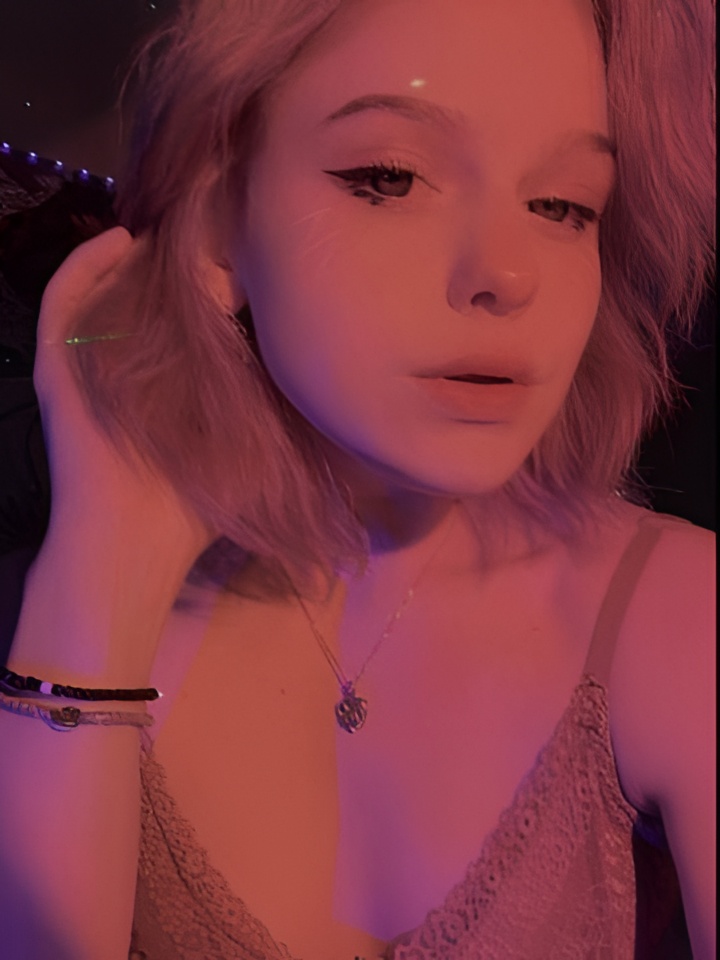 Индивидуалка Аврора, доступна для личного знакомства от 10000 руб