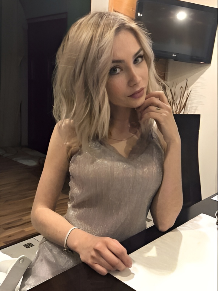 Ульяна привлекальеная девушка из Арзамаса цена от 10000 руб