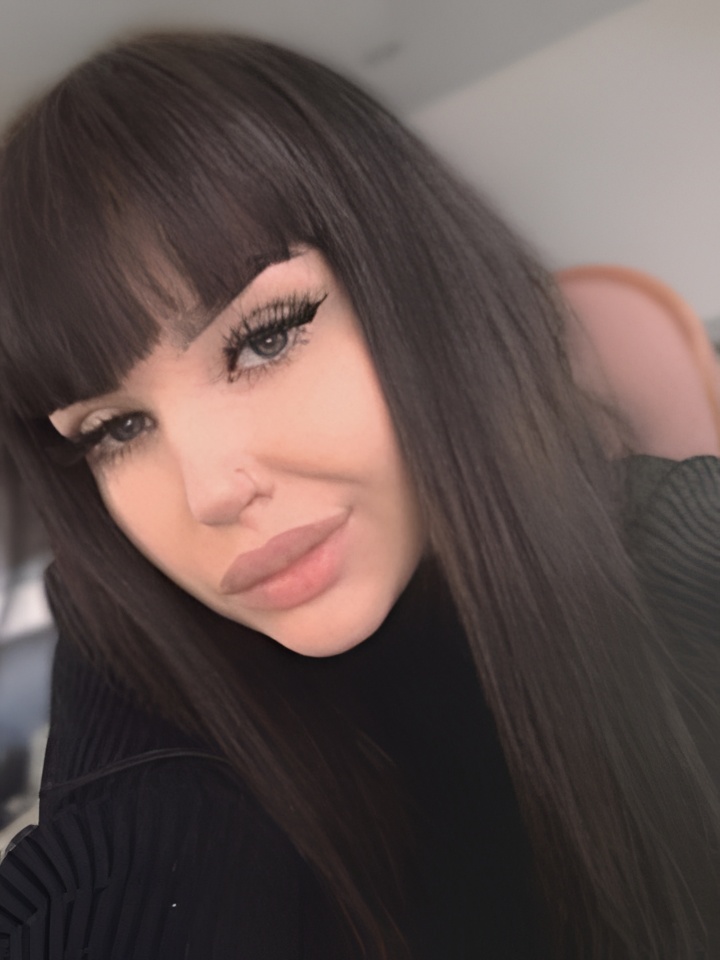 Индивидуалка Зиглинда, доступна для личного знакомства от 10000 руб