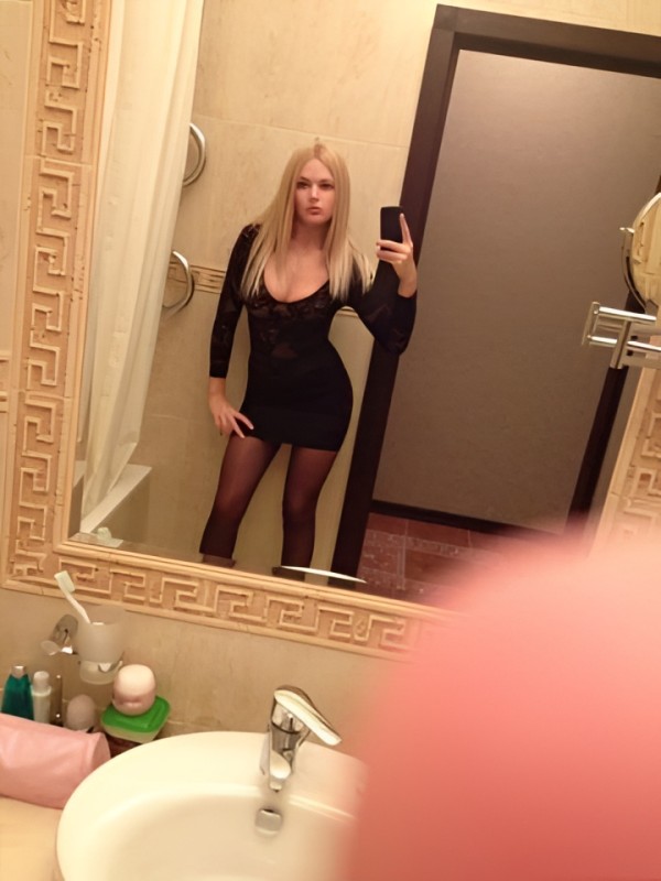 Лариса привлекательная девушка из Арзамаса цена от 4000 руб